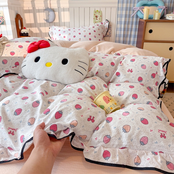 91家纺网 家纺一手货源 找家纺 艾特你 2025新款云感皱皱双层纱黑色包边四件套 黑边-芝士莓莓