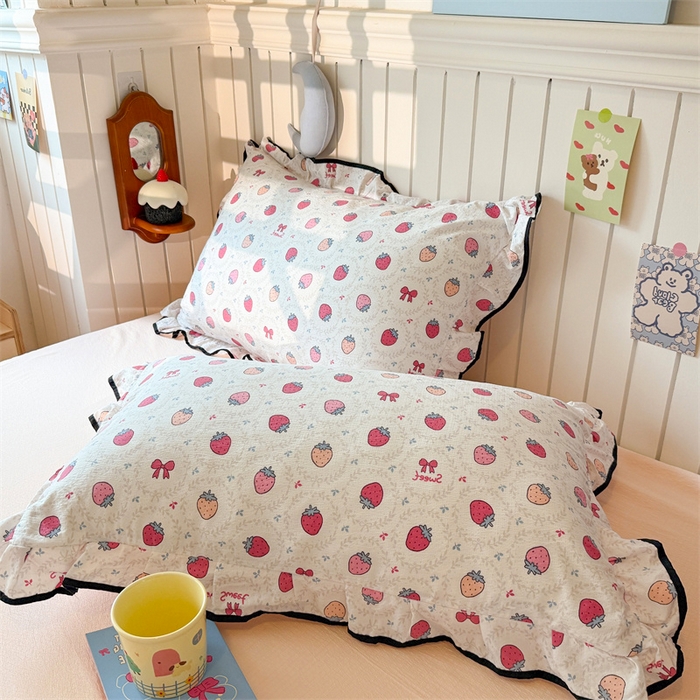 91家纺网 家纺一手货源 找家纺 艾特你 2025新款云感皱皱双层纱黑色包边四件套 黑边-芝士莓莓