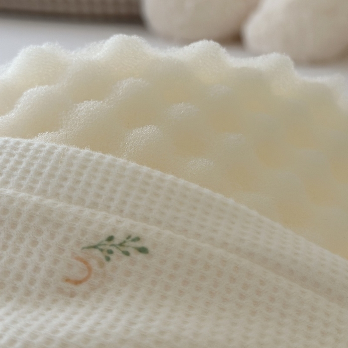 91家纺网 家纺一手货源 找家纺 伟邦枕芯 2025新款全棉华夫格可水洗硅胶儿童枕枕头枕芯 组合图仅供参考