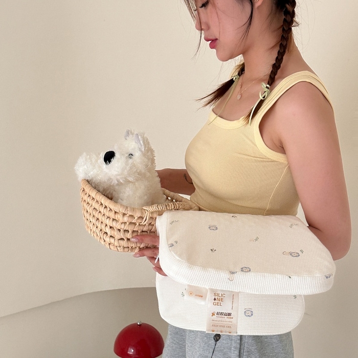 91家纺网 家纺一手货源 找家纺 伟邦枕芯 2025新款全棉华夫格可水洗硅胶儿童枕枕头枕芯 组合图仅供参考