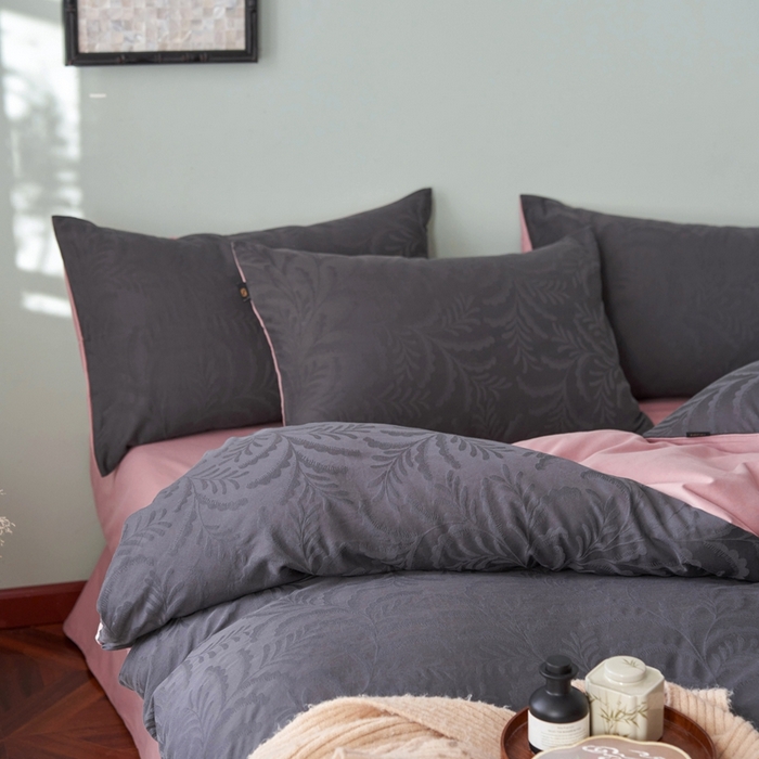 91家纺网 家纺一手货源 找家纺 禾时 2025新款60s轻奢提花磨毛四件套-沄梦 沄梦-青灰