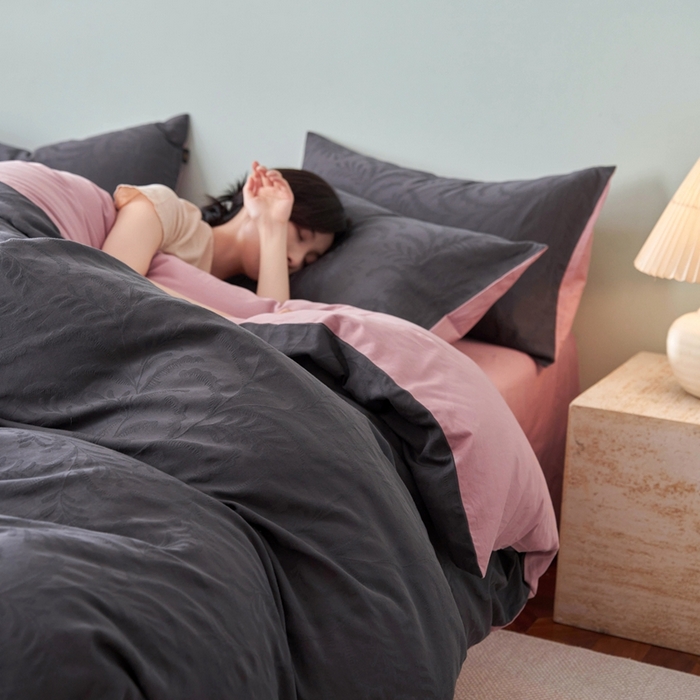 91家纺网 家纺一手货源 找家纺 禾时 2025新款60s轻奢提花磨毛四件套-沄梦 沄梦-青灰