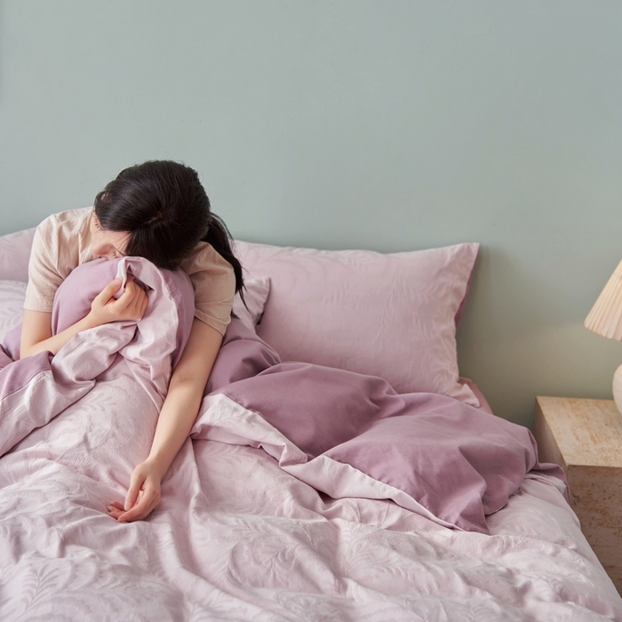 91家纺网 家纺一手货源 找家纺 禾时 2025新款60s轻奢提花磨毛四件套-沄梦 沄梦-珍珠粉