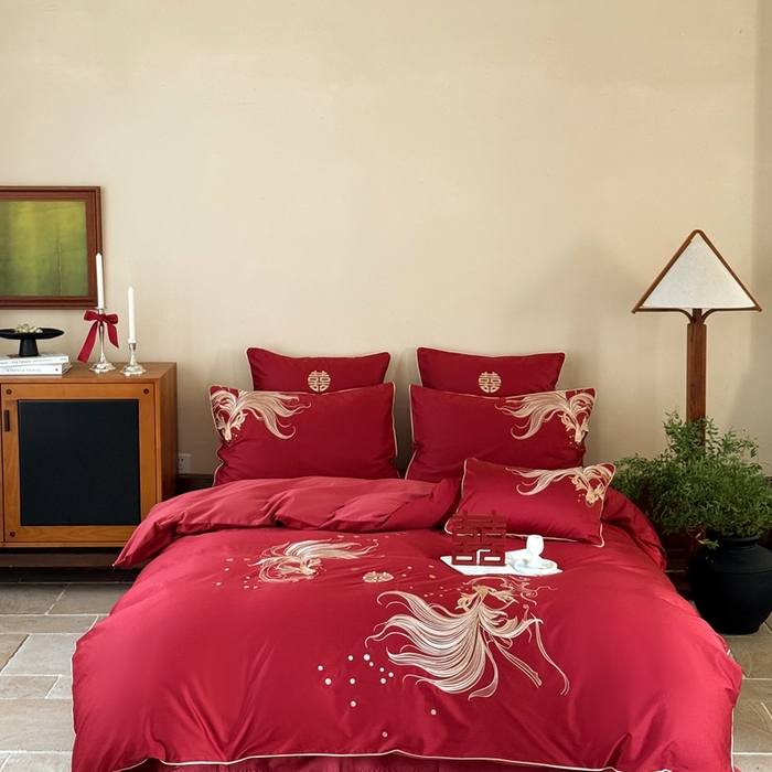 91家纺网 家纺一手货源 找家纺 （总）西西家居 2025新款100支长绒棉纯棉高精密提花拼接婚庆四件套-吉庆有鱼