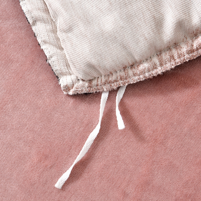 91家纺网 家纺一手货源 找家纺 梦之星  2025新款9斤重加厚皮草绒兔毛绒轻奢赫本风牛奶绒花边四件套 花边轻奢-条纹