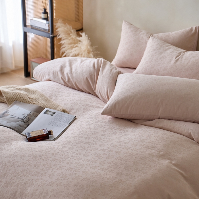 91家纺网 家纺一手货源 找家纺 禾时 2025新款60s轻奢提花磨毛四件套-最清风 最清风-粉