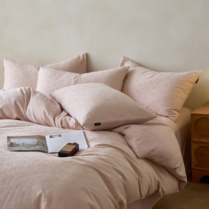 91家纺网 家纺一手货源 找家纺 禾时 2025新款60s轻奢提花磨毛四件套-最清风 最清风-粉