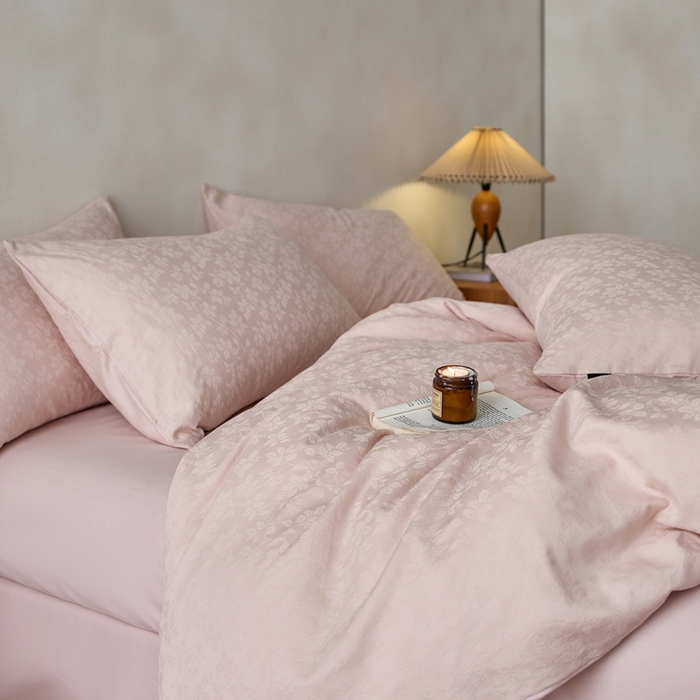 91家纺网 家纺一手货源 找家纺 禾时 2025新款60s轻奢提花磨毛四件套-最清风 最清风-粉