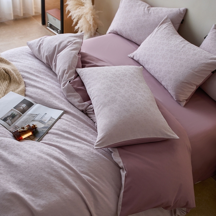 91家纺网 家纺一手货源 找家纺 禾时 2025新款60s轻奢提花磨毛四件套-最清风 最清风-浅紫