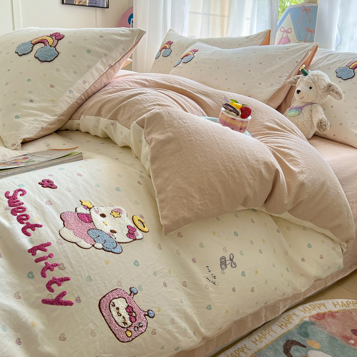 91家纺网 家纺一手货源 找家纺 奥汀洛家纺 2025新款斜纹云感棉毛巾绣四件套 甜心KT