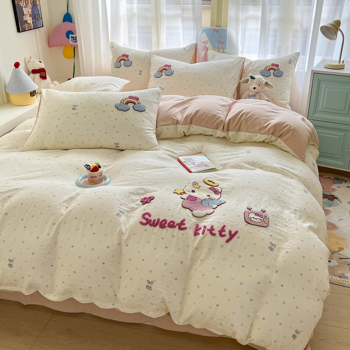 91家纺网 家纺一手货源 找家纺 奥汀洛家纺 2025新款斜纹云感棉毛巾绣四件套 甜心KT