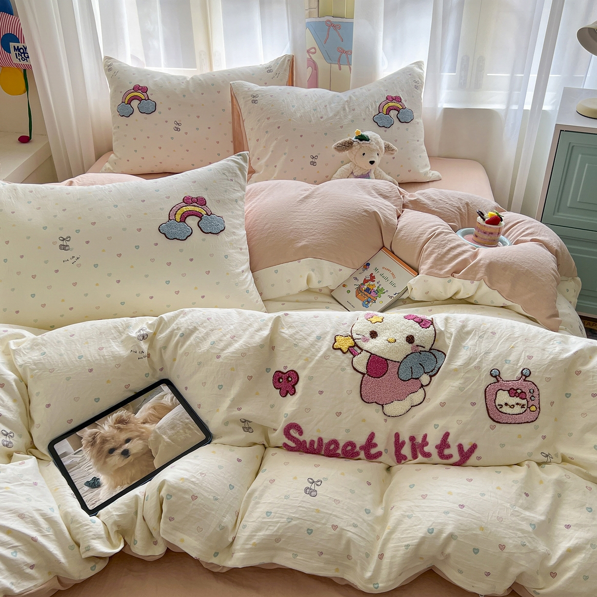 91家纺网 家纺一手货源 找家纺 奥汀洛家纺 2025新款斜纹云感棉毛巾绣四件套 甜心KT