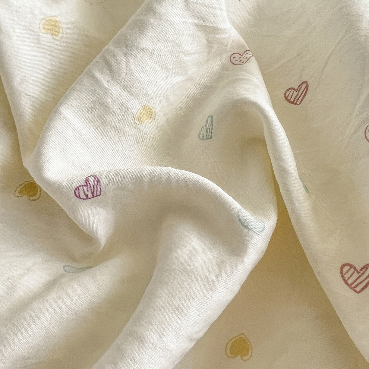 91家纺网 家纺一手货源 找家纺 奥汀洛家纺 2025新款斜纹云感棉毛巾绣四件套 甜心KT