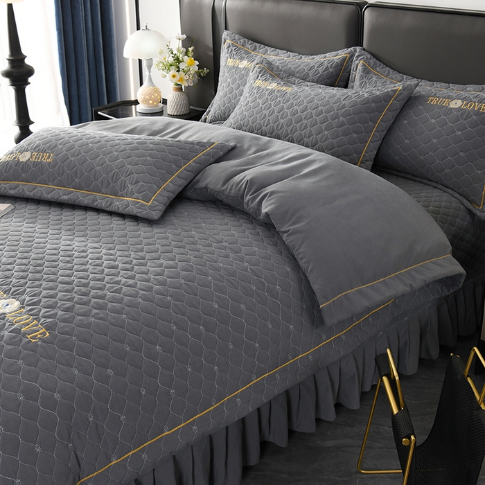 91家纺网 家纺一手货源 找家纺 代芙家纺 2025新款锦棉床盖四件套-压线款 压花香-线款-雅灰