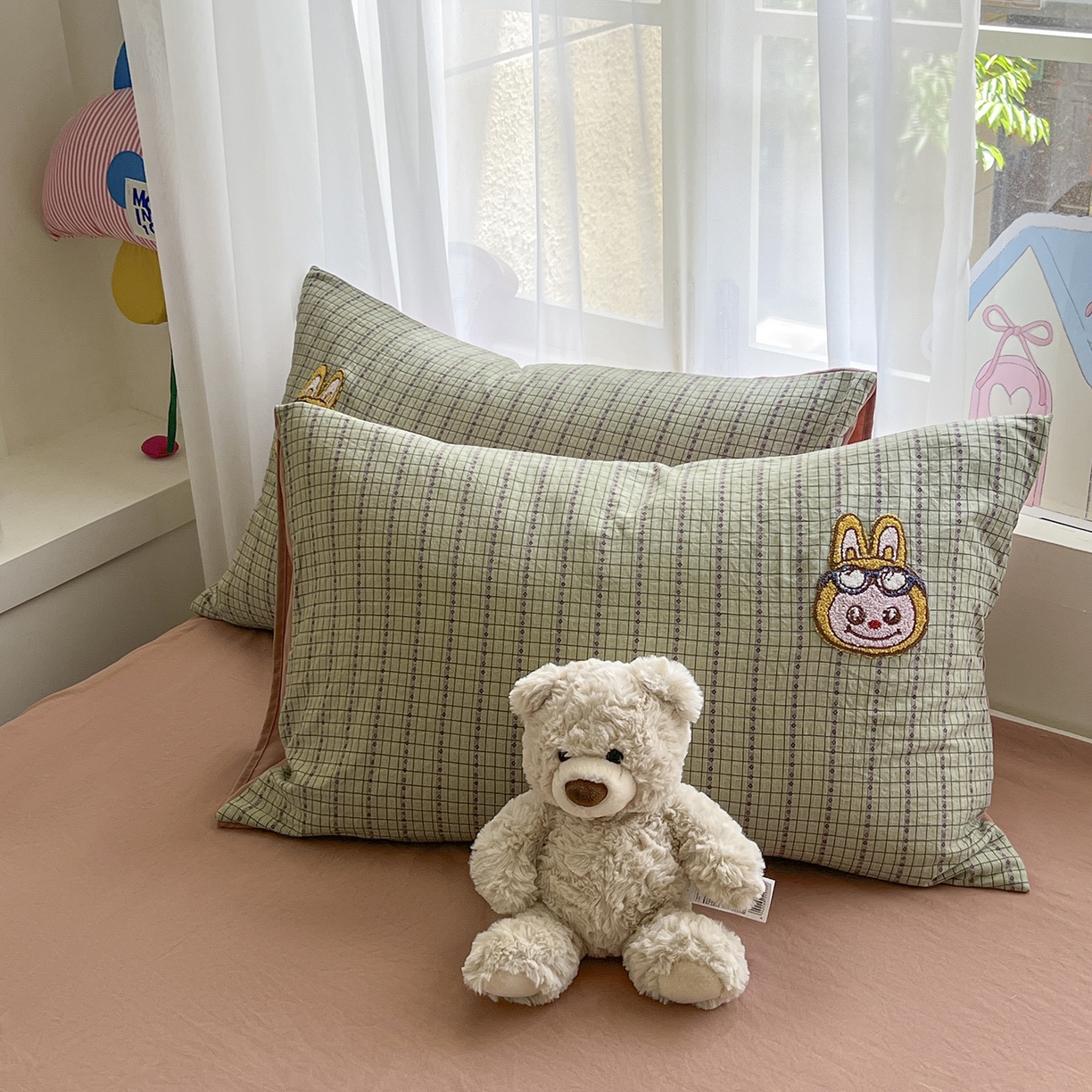 91家纺网 家纺一手货源 找家纺 奥汀洛家纺 2025新款斜纹云感棉毛巾绣四件套 樱桃拉布