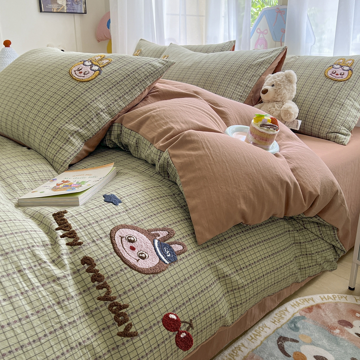 91家纺网 家纺一手货源 找家纺 奥汀洛家纺 2025新款斜纹云感棉毛巾绣四件套 樱桃拉布