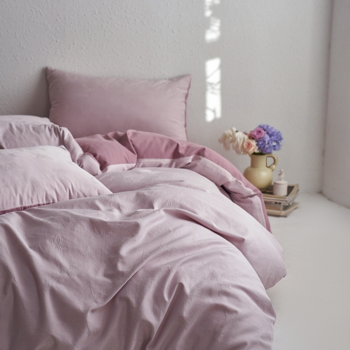 91家纺网 家纺一手货源 找家纺 （总）禾时 2025新款60s轻奢提花磨毛四件套-简蝶