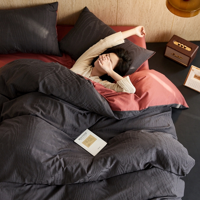 91家纺网 家纺一手货源 找家纺 禾时 2025新款60s轻奢提花磨毛四件套-浮光跃川 浮光跃川-青灰