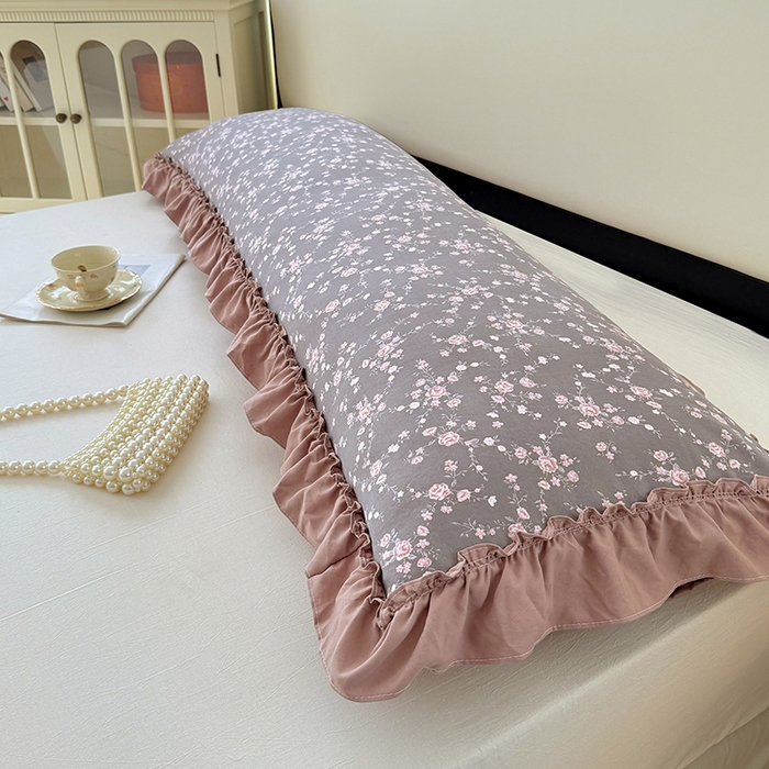 91家纺网 家纺一手货源 找家纺 梦舒羽 2025新款水洗珍珠棉花边枕套加长双人情侣1.8米枕芯内胆套1.5m枕头套 玫瑰之约