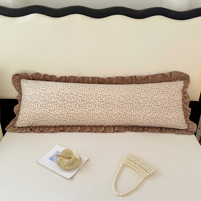 91家纺网 家纺一手货源 找家纺 梦舒羽 2025新款水洗珍珠棉花边枕套加长双人情侣1.8米枕芯内胆套1.5m枕头套 柏林梦境-咖