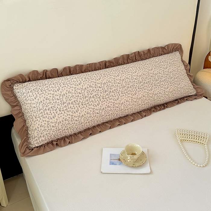 91家纺网 家纺一手货源 找家纺 梦舒羽 2025新款水洗珍珠棉花边枕套加长双人情侣1.8米枕芯内胆套1.5m枕头套 柏林梦境-咖