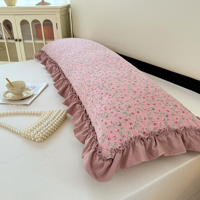 91家纺网 家纺一手货源 找家纺 梦舒羽 2025新款水洗珍珠棉花边枕套加长双人情侣1.8米枕芯内胆套1.5m枕头套 樱桃季