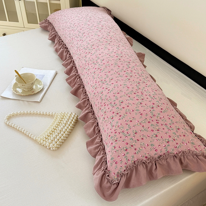 91家纺网 家纺一手货源 找家纺 梦舒羽 2025新款水洗珍珠棉花边枕套加长双人情侣1.8米枕芯内胆套1.5m枕头套 樱桃季