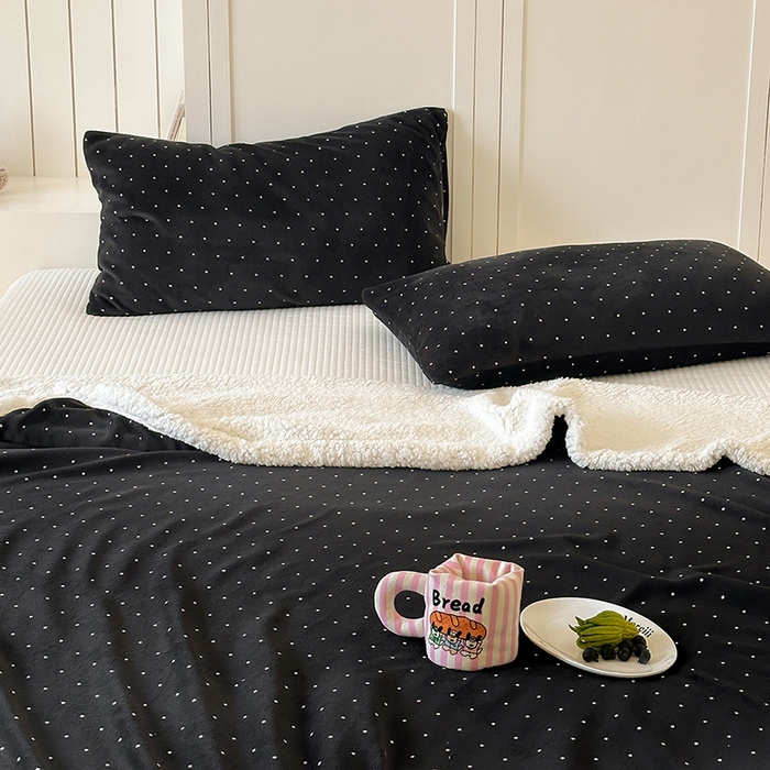 91家纺网 家纺一手货源 找家纺 （总）桃子家居 2025新款A类ins豹纹猫咪卡通织标加厚牛奶绒羊羔绒毛毯多功能毛毯