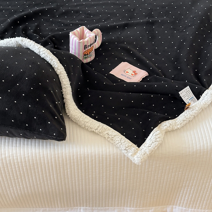 91家纺网 家纺一手货源 找家纺 桃子家居 2025新款A类ins豹纹猫咪卡通织标加厚牛奶绒羊羔绒毛毯多功能毛毯 绒毛毯-织标波点猫