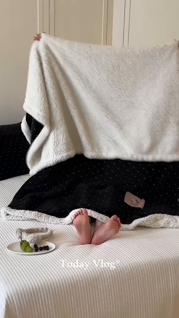 91家纺网 家纺一手货源 找家纺 （总）桃子家居 2025新款A类ins豹纹猫咪卡通织标加厚牛奶绒羊羔绒毛毯多功能毛毯