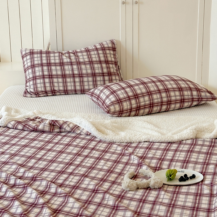 91家纺网 家纺一手货源 找家纺 桃子家居 2025新款A类ins豹纹猫咪卡通织标加厚牛奶绒羊羔绒毛毯多功能毛毯 绒毛毯-织标点点熊猫