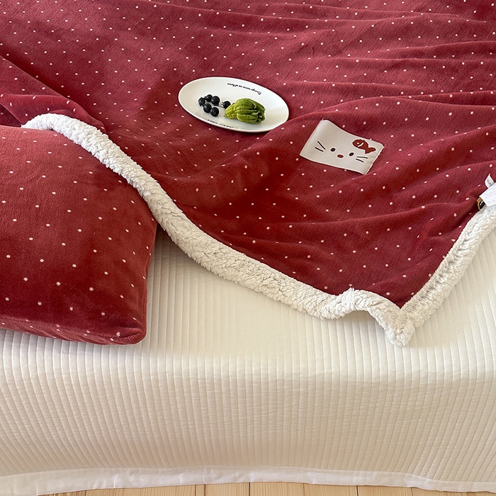 91家纺网 家纺一手货源 找家纺 桃子家居 2025新款A类ins豹纹猫咪卡通织标加厚牛奶绒羊羔绒毛毯多功能毛毯 绒毛毯-织标红点喵吃鱼