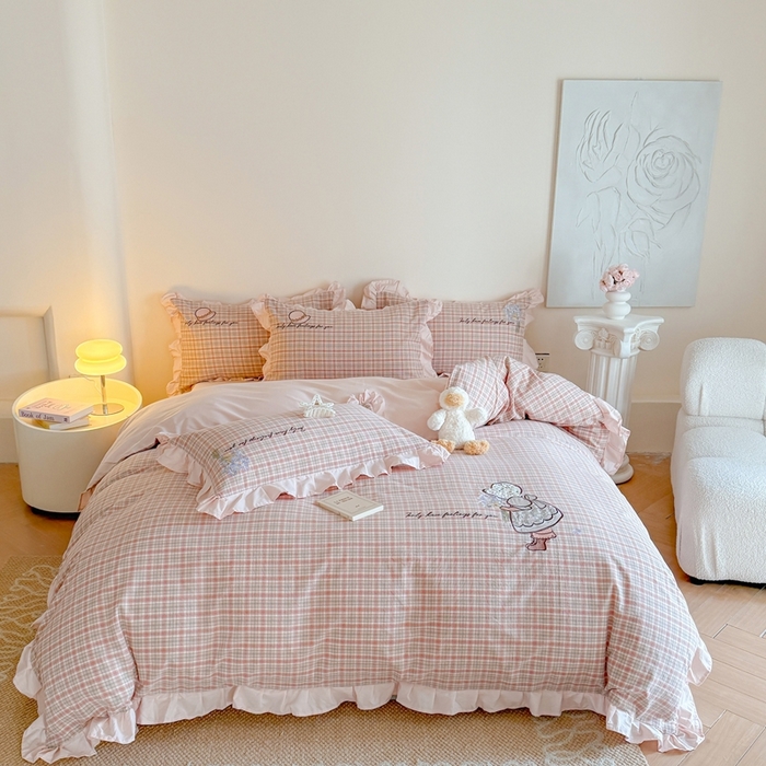 91家纺网 家纺一手货源 找家纺 （总）蜜柚 2025秋冬新款色织水洗棉贴布花边款四件套