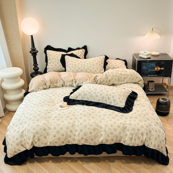 91家纺网 家纺一手货源 找家纺 （总）金爱家 2025新款赫本风灯芯绒-花边款四件套