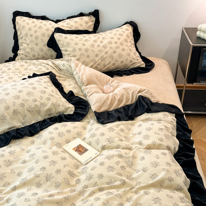 91家纺网 家纺一手货源 找家纺 （总）金爱家 2025新款赫本风灯芯绒-花边款四件套