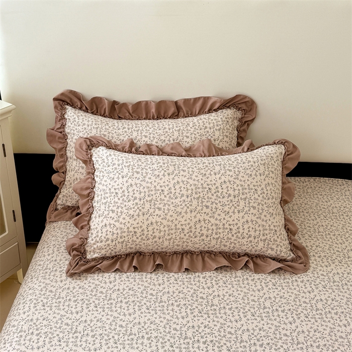 91家纺网 家纺一手货源 找家纺 梦舒羽 2025新款水洗珍珠棉花边枕套宿舍单人学生一对装枕芯内胆套 柏林梦境-咖