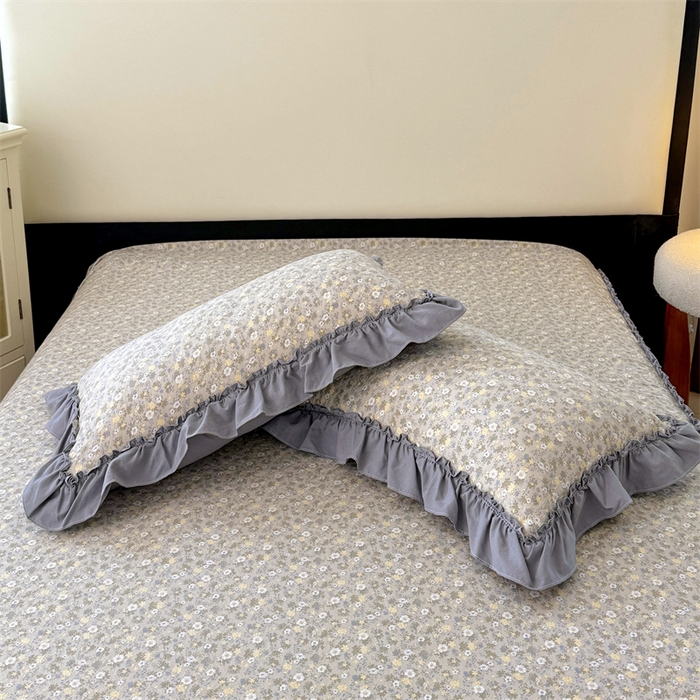 91家纺网 家纺一手货源 找家纺 梦舒羽 2025新款水洗珍珠棉花边枕套宿舍单人学生一对装枕芯内胆套 花知晓