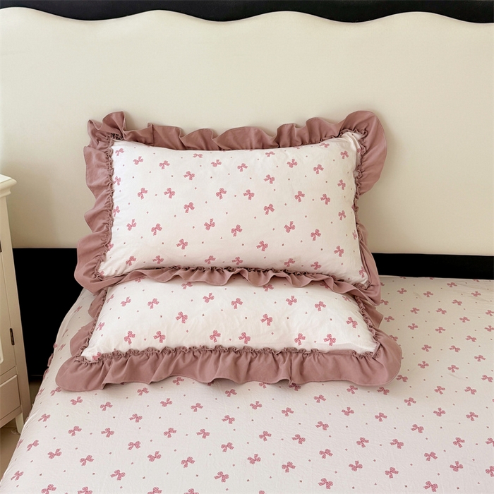 91家纺网 家纺一手货源 找家纺 梦舒羽 2025新款水洗珍珠棉花边枕套宿舍单人学生一对装枕芯内胆套 怦然心动