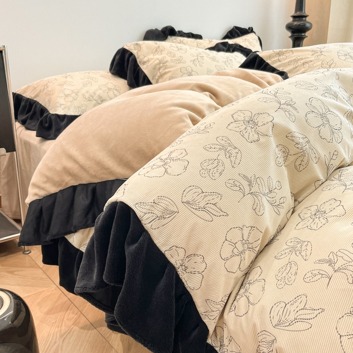 91家纺网 家纺一手货源 找家纺 金爱家 2025新款赫本风灯芯绒-花边款四件套 灯芯绒-盛开