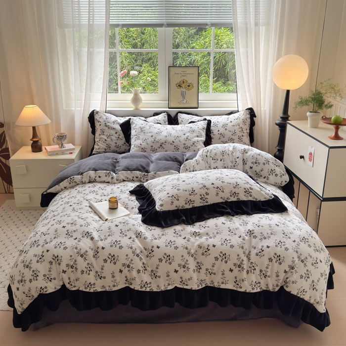 2025新款赫本风牛奶绒-花边款四件套 花边款-蝶恋花