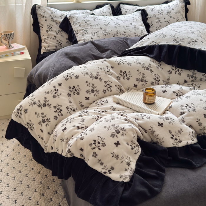 91家纺网 家纺一手货源 找家纺 2025新款赫本风牛奶绒-花边款四件套 花边款-蝶恋花