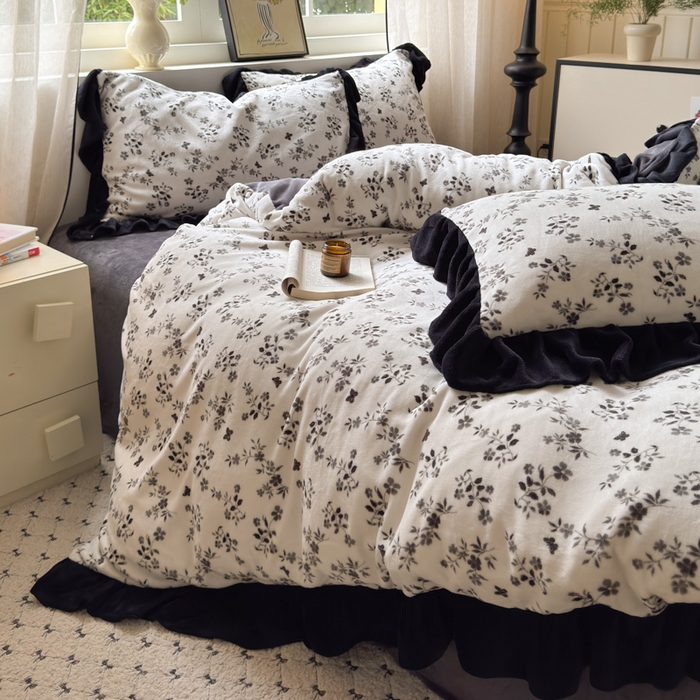 91家纺网 家纺一手货源 找家纺 2025新款赫本风牛奶绒-花边款四件套 花边款-蝶恋花