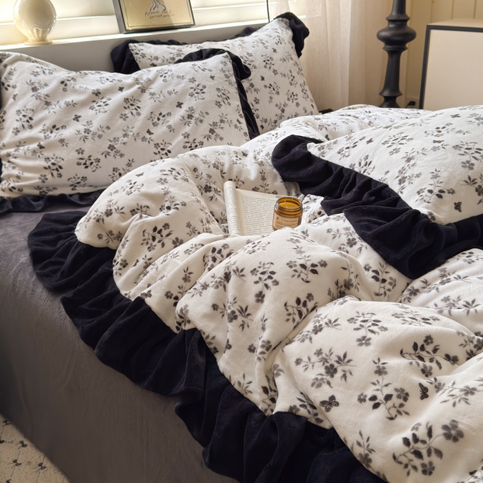 91家纺网 家纺一手货源 找家纺 2025新款赫本风牛奶绒-花边款四件套 花边款-蝶恋花