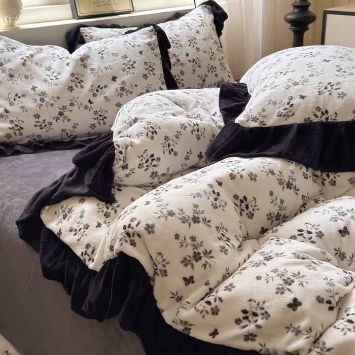 91家纺网 家纺一手货源 找家纺 2025新款赫本风牛奶绒-花边款四件套 花边款-蝶恋花