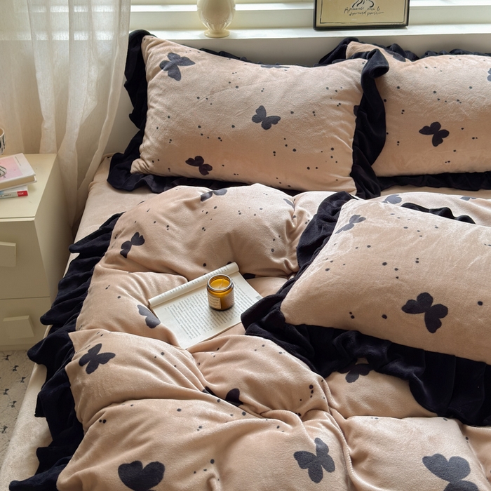 91家纺网 家纺一手货源 找家纺 2025新款赫本风牛奶绒-花边款四件套 花边款-蝴蝶