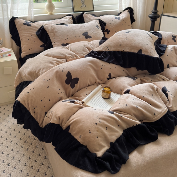 91家纺网 家纺一手货源 找家纺 2025新款赫本风牛奶绒-花边款四件套 花边款-蝴蝶