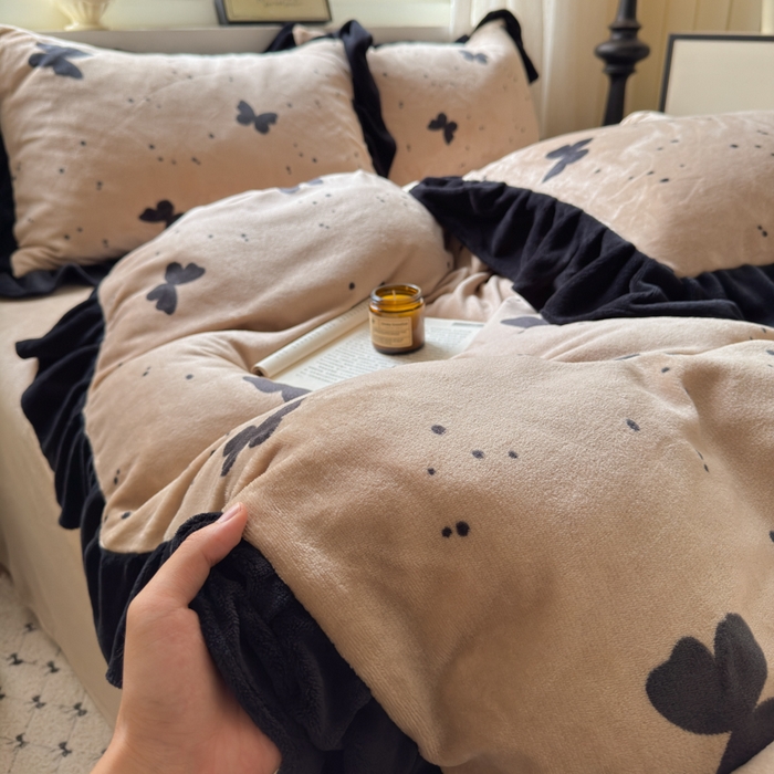 91家纺网 家纺一手货源 找家纺 2025新款赫本风牛奶绒-花边款四件套 花边款-蝴蝶