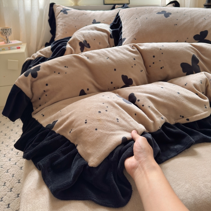 91家纺网 家纺一手货源 找家纺 2025新款赫本风牛奶绒-花边款四件套 花边款-蝴蝶