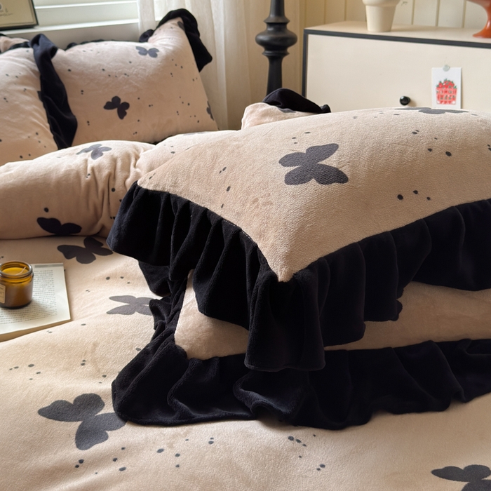 91家纺网 家纺一手货源 找家纺 2025新款赫本风牛奶绒-花边款四件套 花边款-蝴蝶