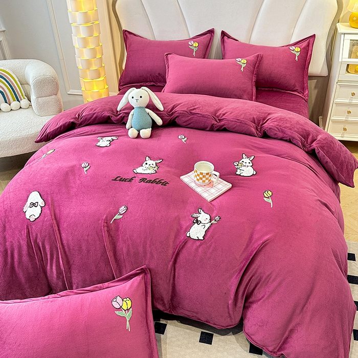 91家纺网 家纺一手货源 找家纺 （总）提花大世界 2025新款宝宝绒绣花款牛奶绒婴儿绒保暖四件套